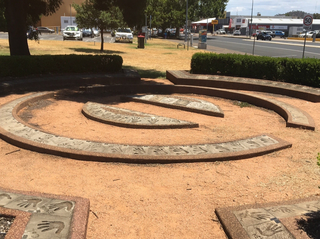 Hands of Fame-塔姆沃思必去景点