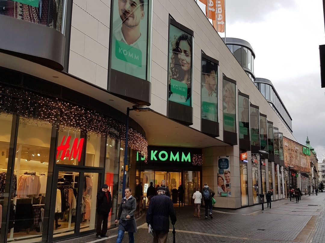 KOMM Shopping Center景点图片