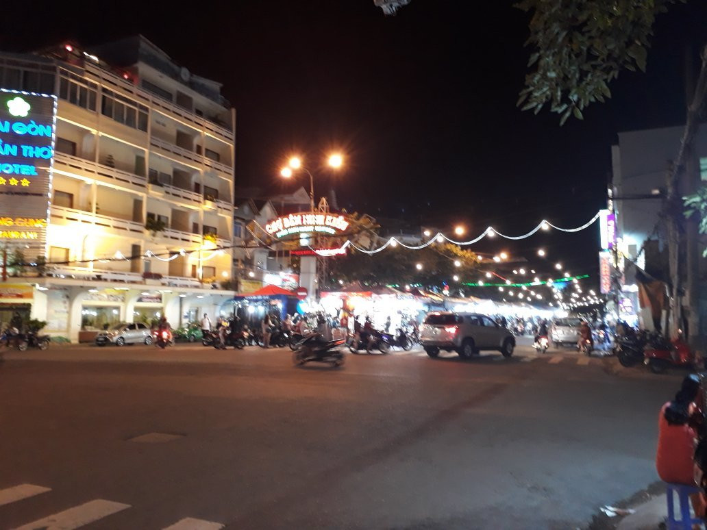 Tay Do Night Market景点图片
