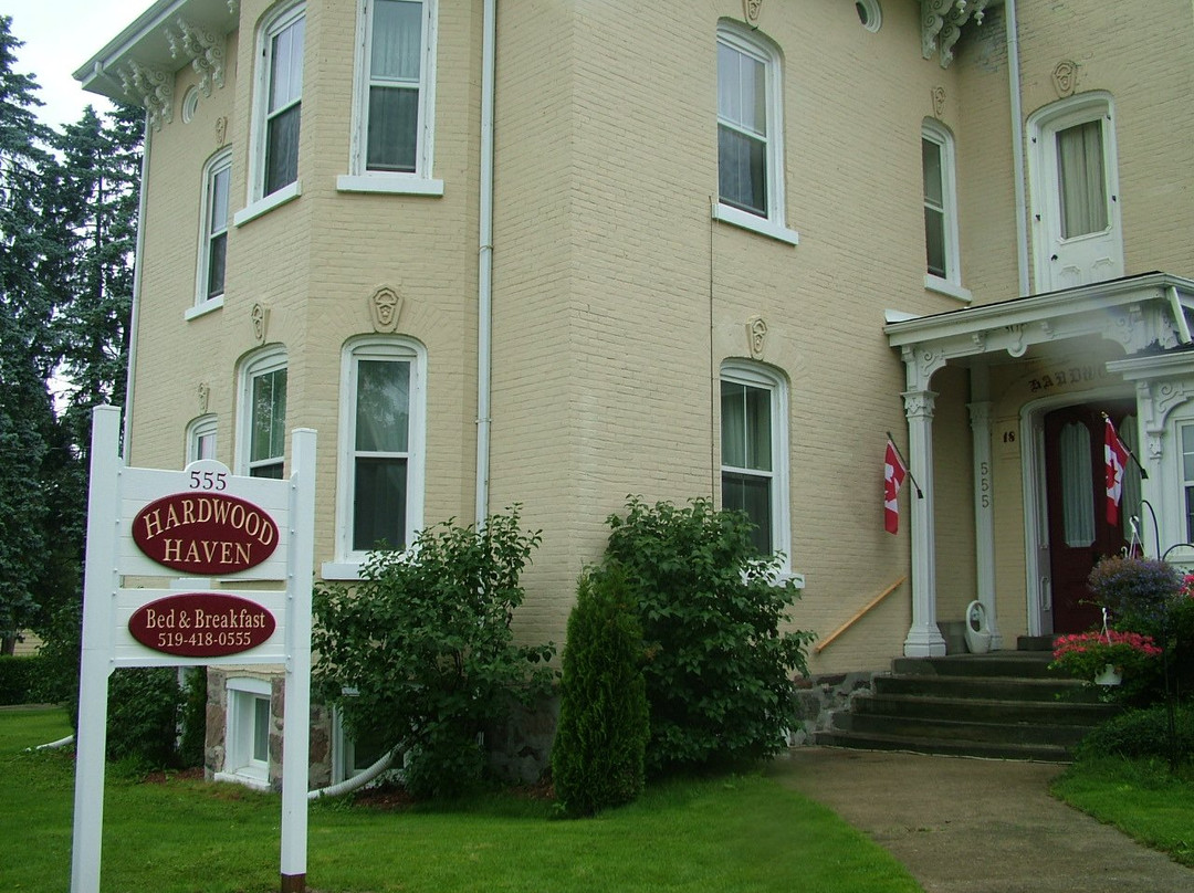 Hardwood Haven主图