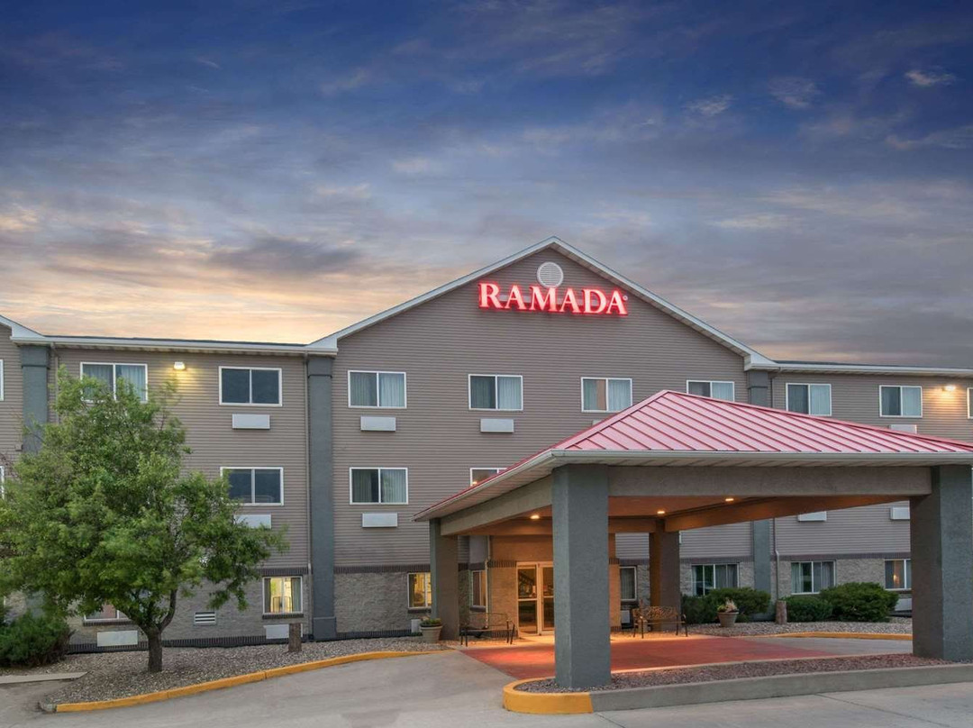 Ramada Limited Bismarck Northeast主图