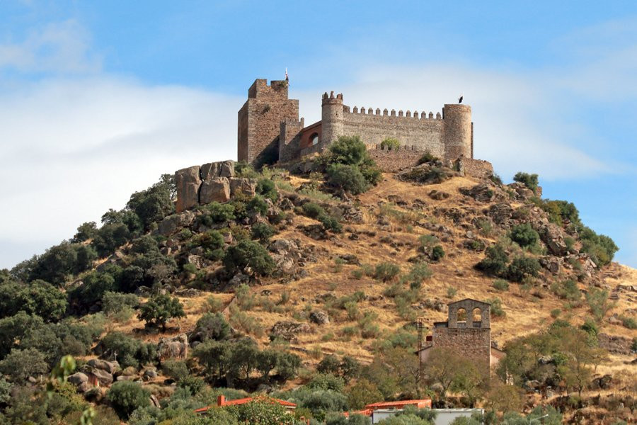Castle Burguillos del Cerro景点图片