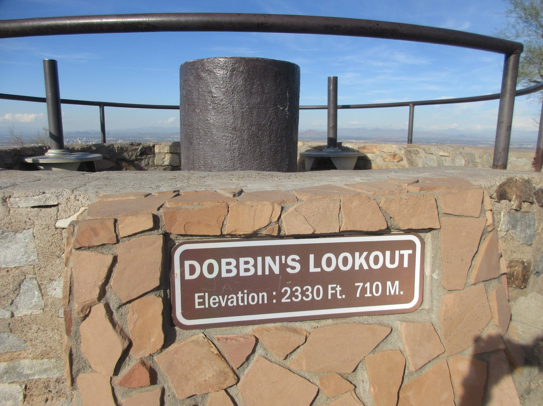 Dobbins Lookout景点图片
