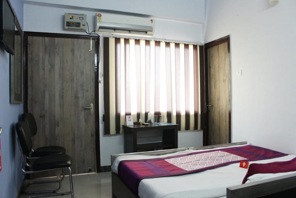 OYO 3956 Home Stay Punjabi Handi主图