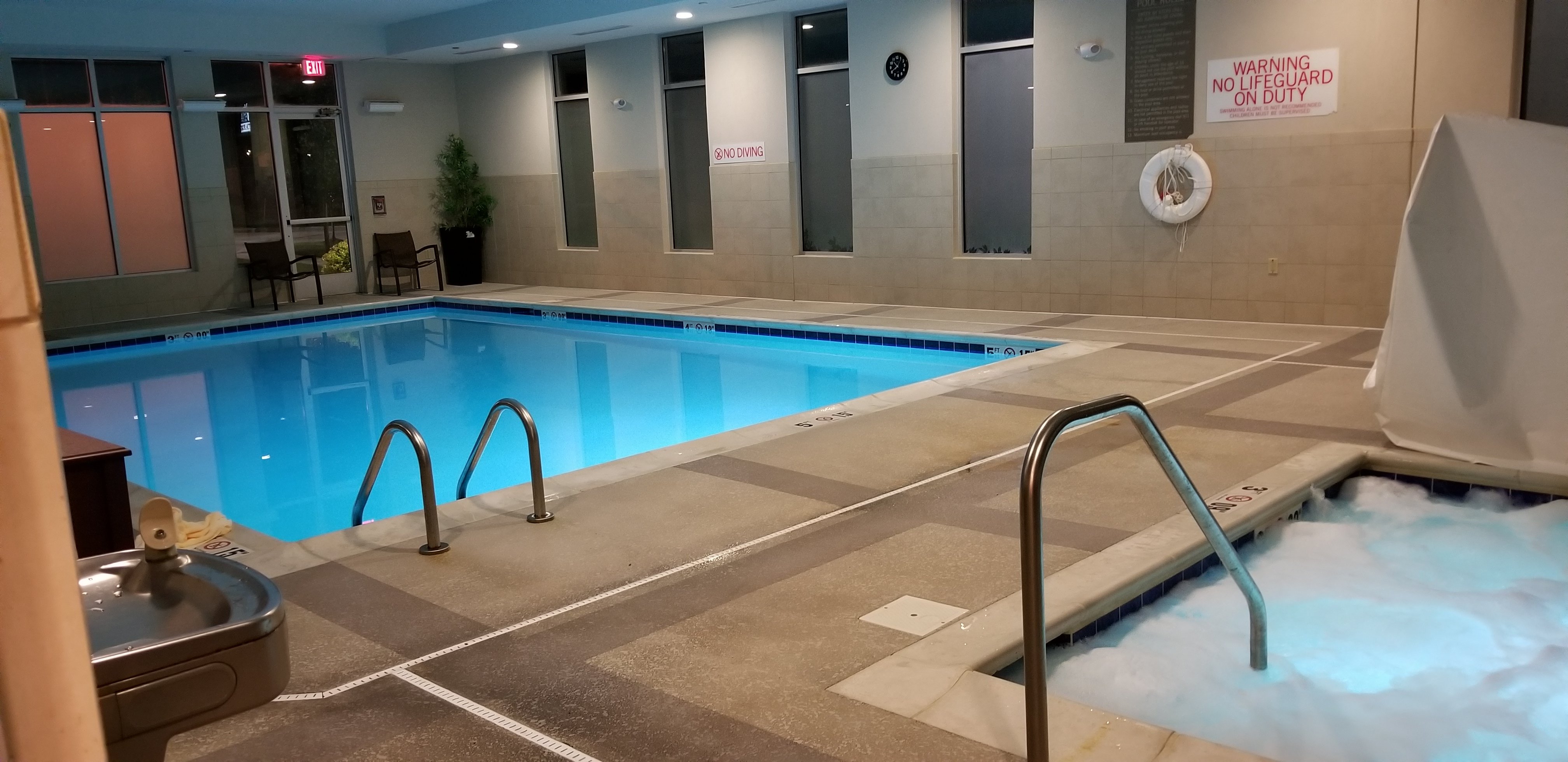Hyatt Place Canton-泳池
