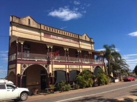 Ravenswood酒店住宿-Railway Hotel Ravenswood