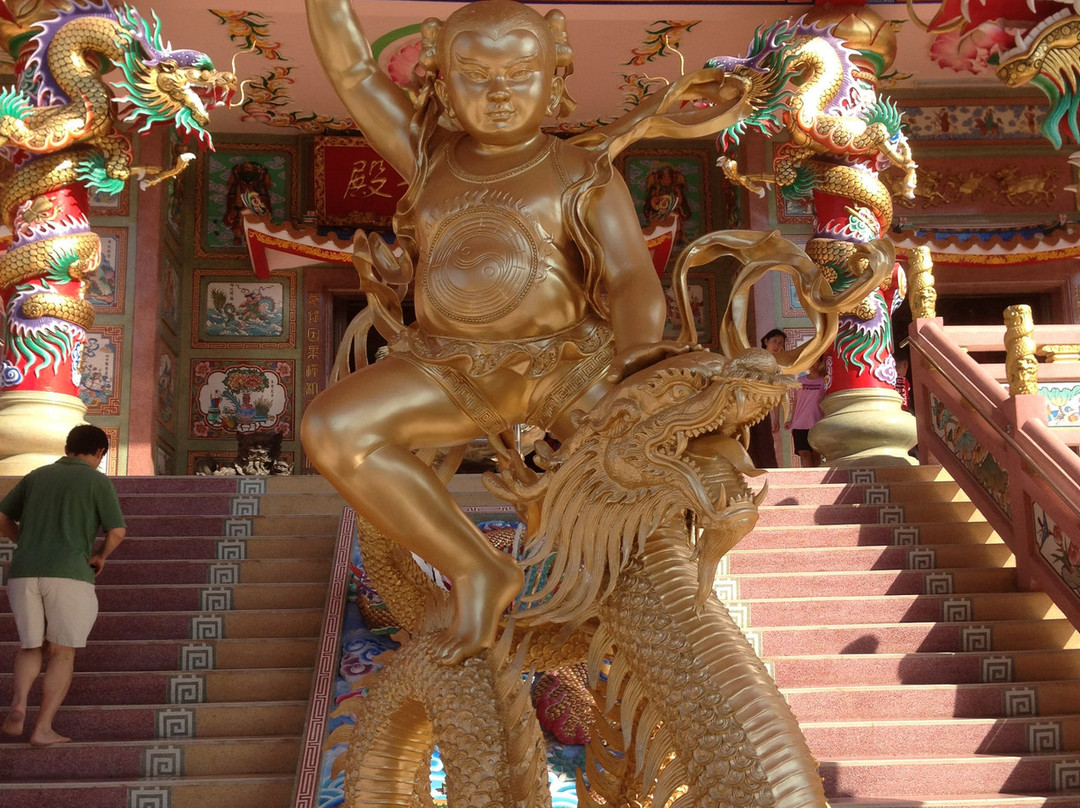 Wihan Thep Sathit Phra Ki Ti Chaloem景点图片