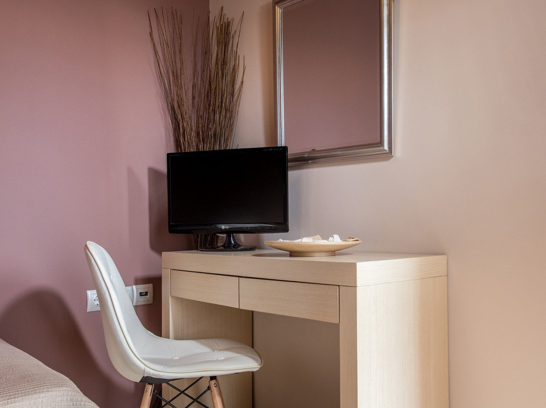 Elena Studios and Apartments主图