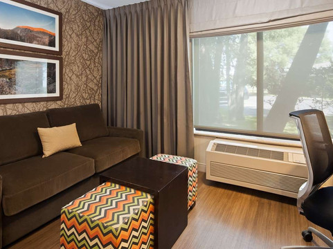 Best Western Plus CottonTree Inn主图