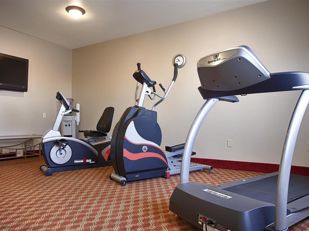 Best Western Henrietta Inn & Suites主图