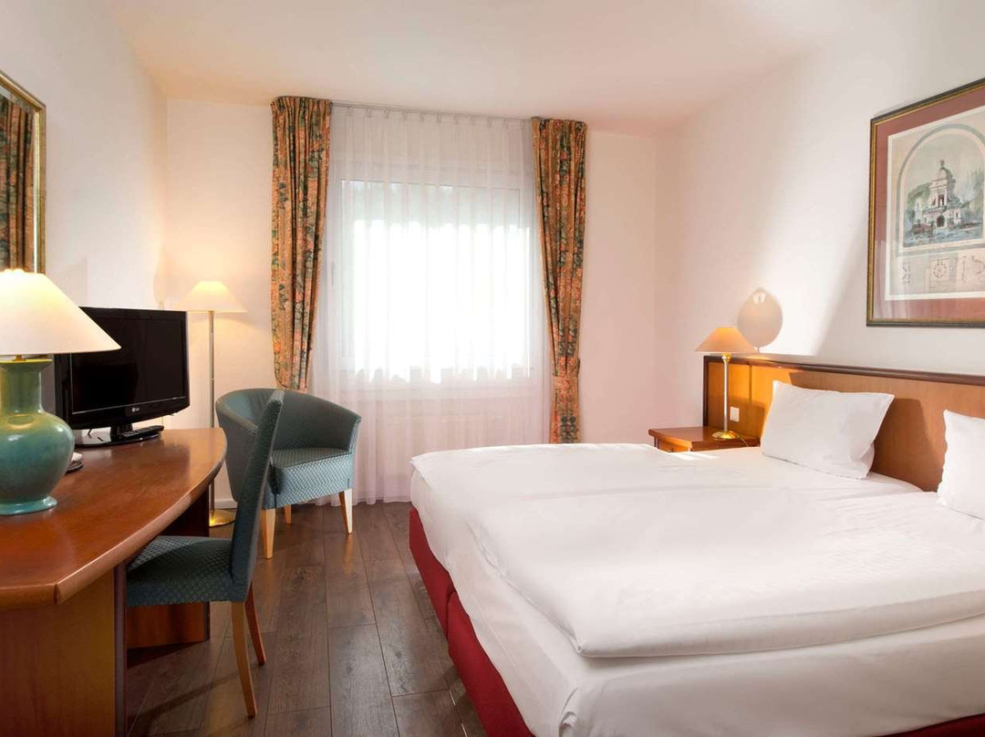 柏林赫尼格斯多夫美居酒店主图