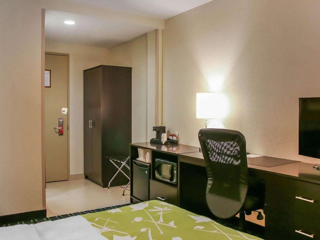 Econo Lodge Winnipeg South主图