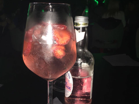 Shisha Room-地拉那必去景点