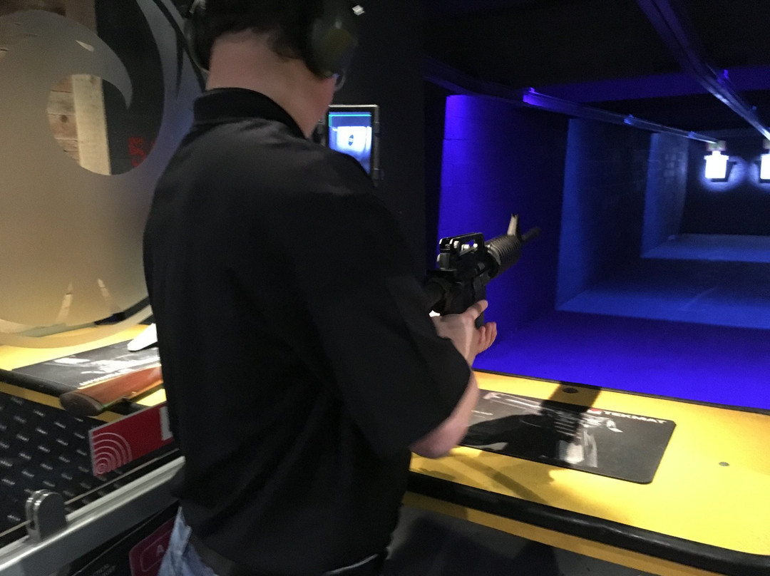 Phoenix Range Indoor Shooting Centre-巴恩斯利必去景点