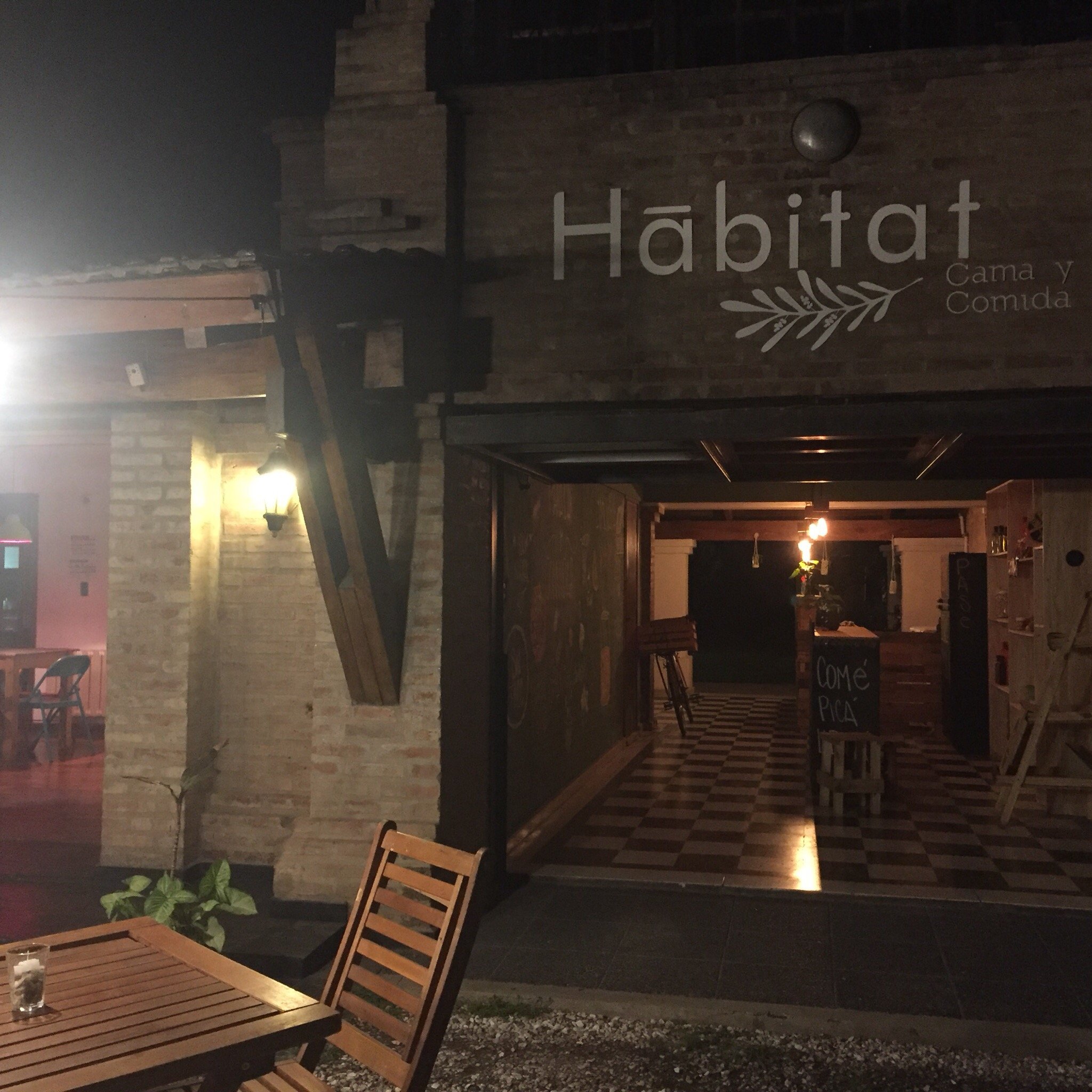 Habitat-cama y comida--官方