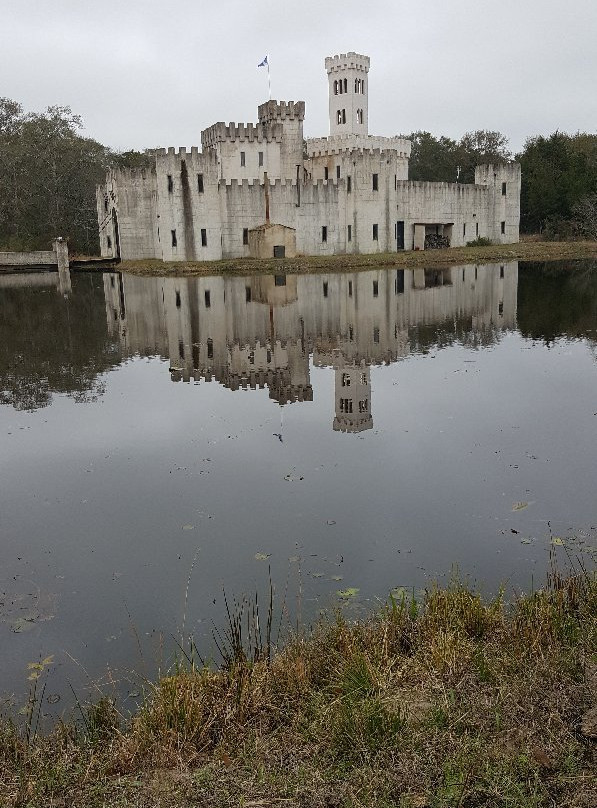 Newman’s Castle景点图片