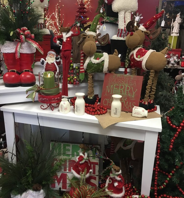 Holly Tree Christmas Shop-圣克劳斯必去景点