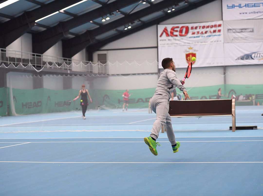 Avenue Tennis Club景点图片