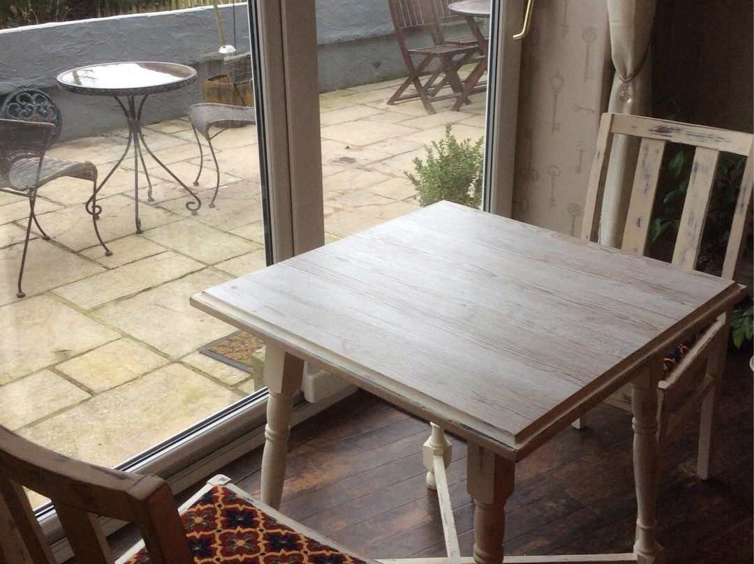 Holden Wood Antiques景点图片