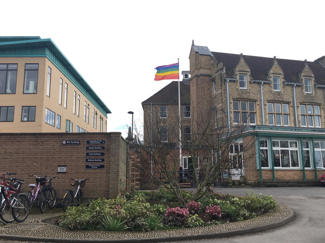 St. Hilda's College景点图片
