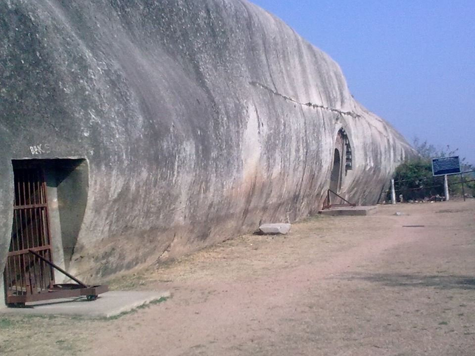 Barabar Hills景点图片