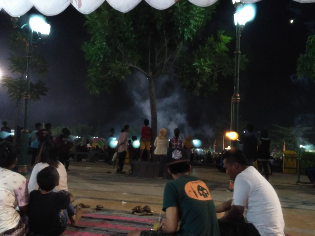 Rembang Town Square景点图片