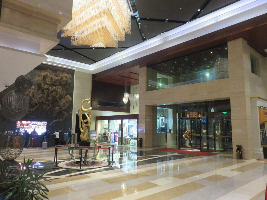 东恒盛国际大酒店主图