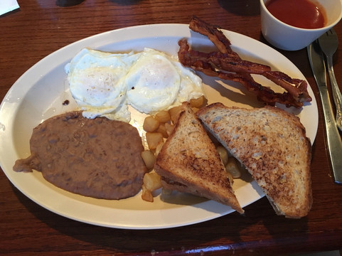 Freer餐馆和美食-Liberty Cafe