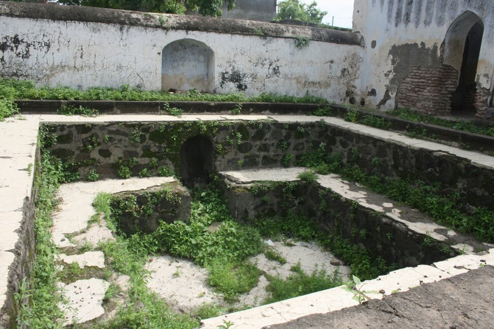 Swinging Towers of Farkande景点图片