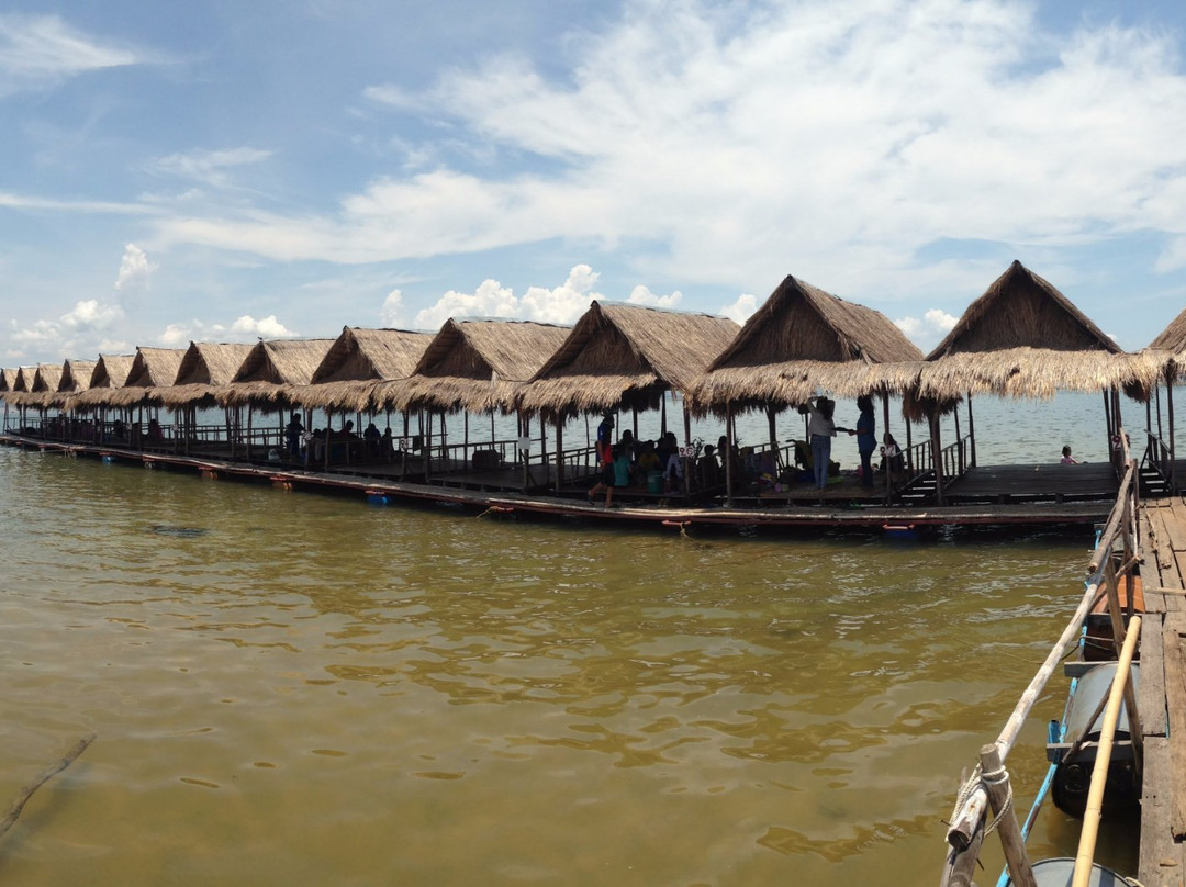 Hat Pattaya Noi景点图片