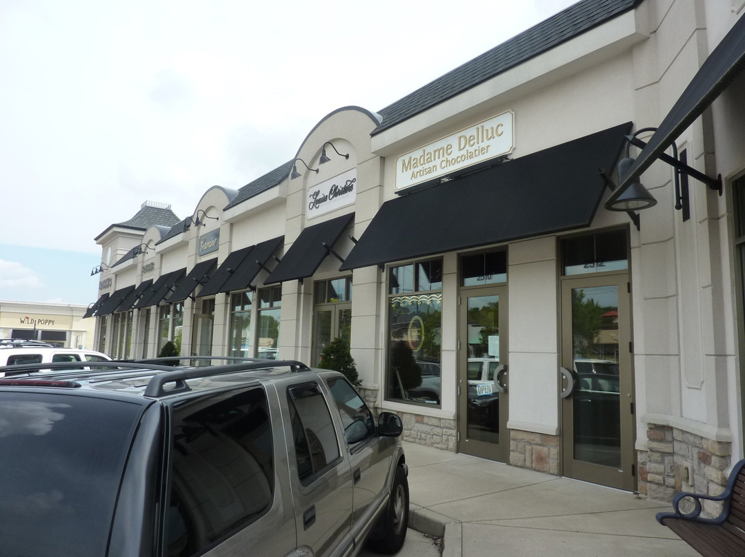 Madame Delluc-Oakwood Village必去景点