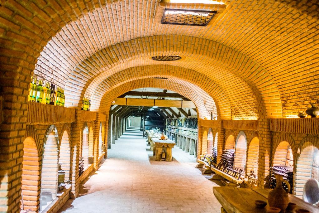 Tunnel Winery Khareba's景点图片