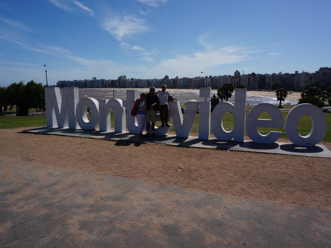 Montevideo Sign景点图片