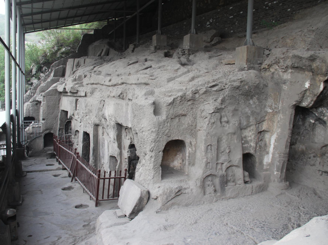 响堂山石窟-邯郸市必去景点