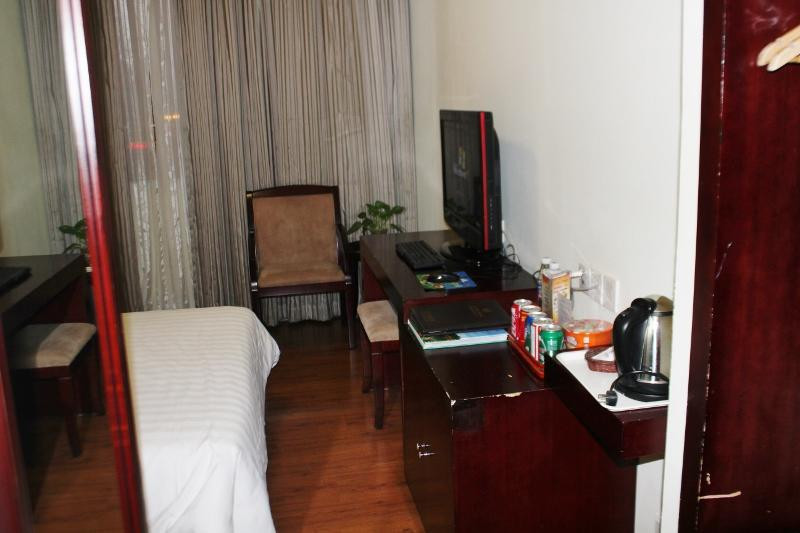 白云城市酒店(广州火车站地铁站越秀国际会议中心店)主图