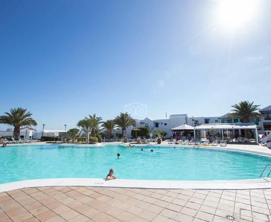 ILUNION科斯塔萨尔兰萨罗特公寓酒店