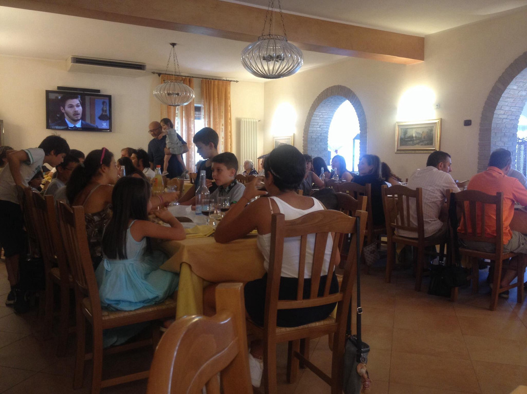 Montegiordano餐馆和美食-La Volpe