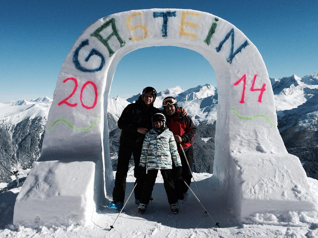 Family Skiing Zermatt-策马特必去景点