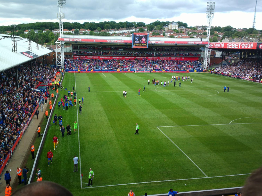 塞尔赫斯特公园球场-伦敦必去景点