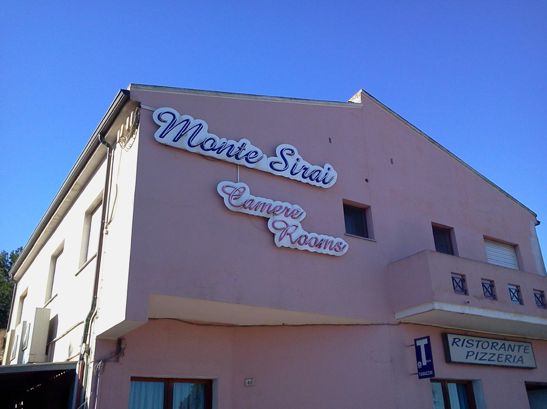 Is Urigus酒店住宿-Hotel Monte Sirai