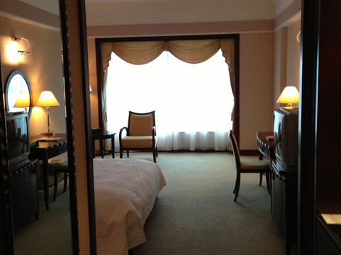 龙泉国际大酒店主图