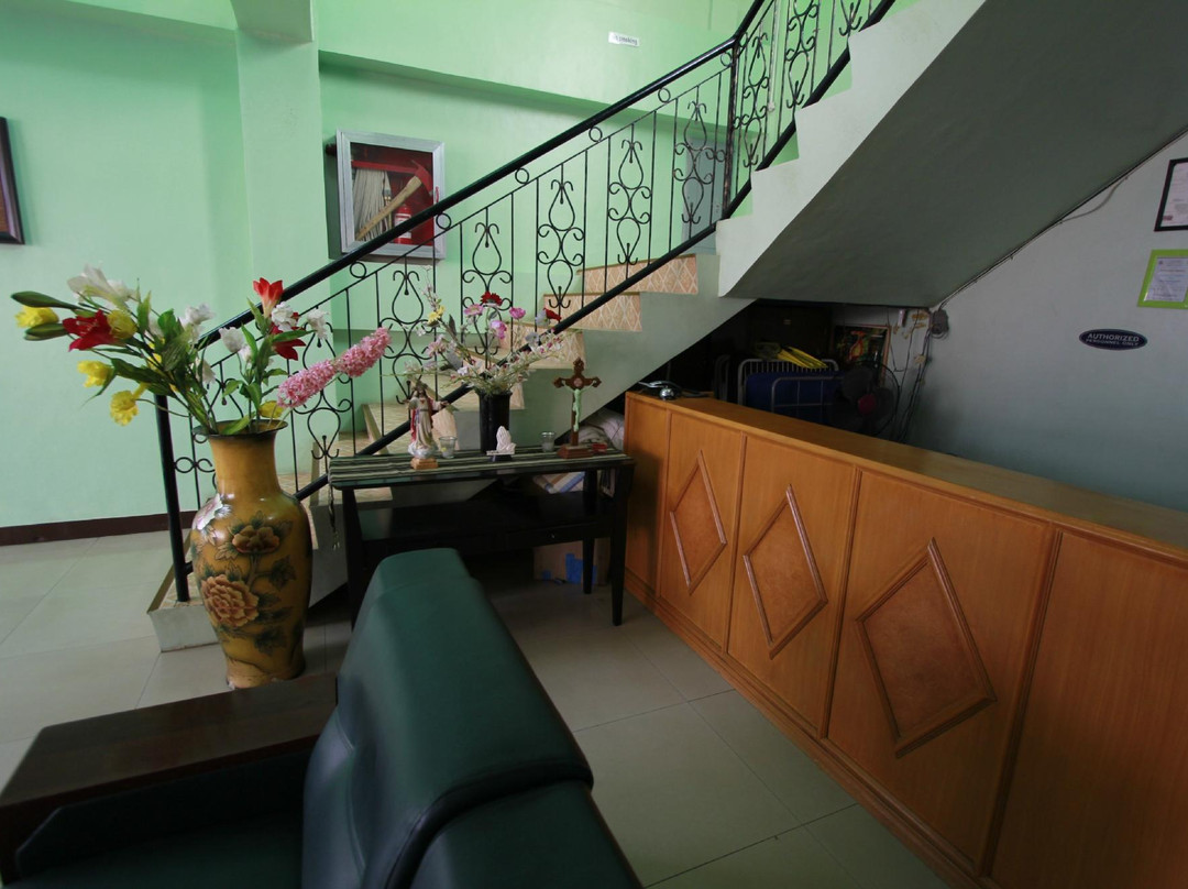 Holy Trinity Pension House & Resort主图