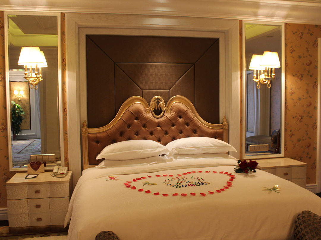 广饶华泰孙武湖温泉度假酒店主图