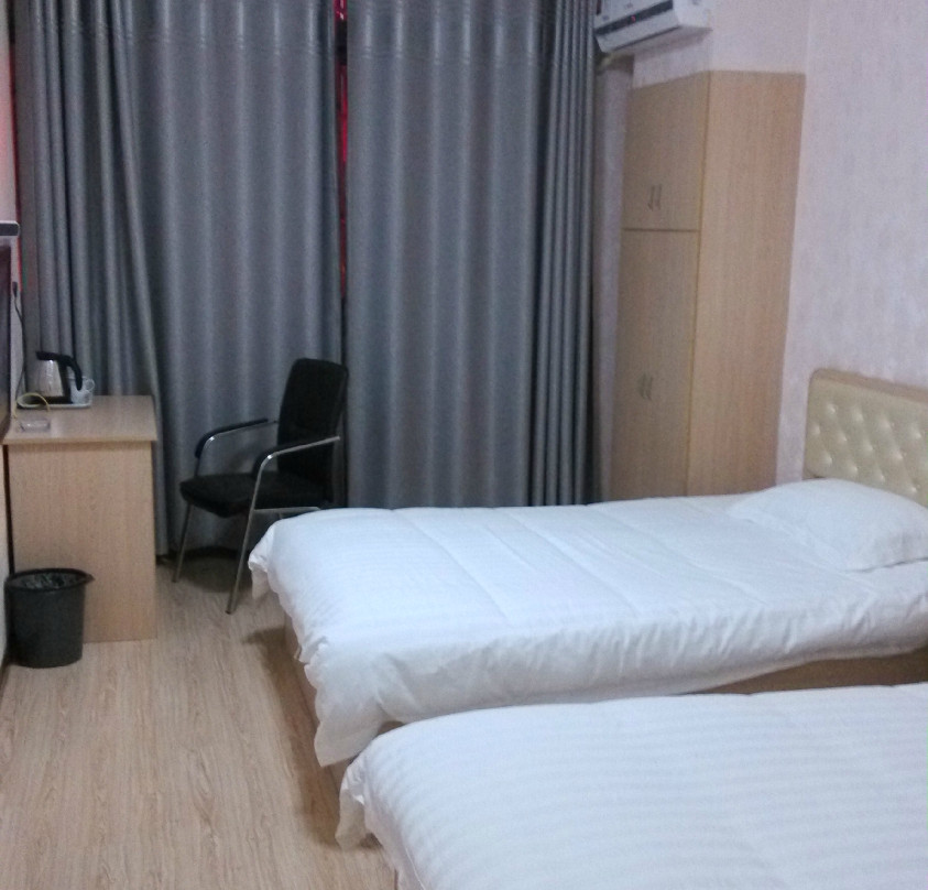 近水楼台宾馆主图