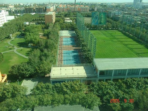 塔里木石油酒店主图