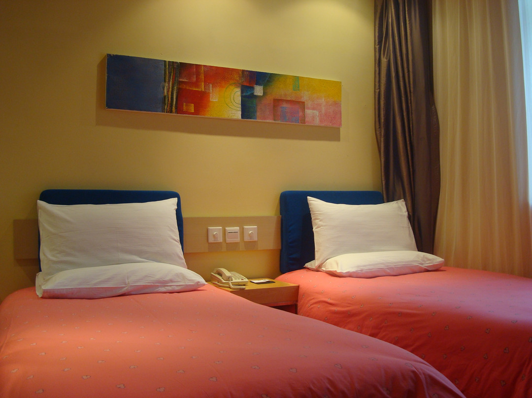 重庆如家沙坪坝石碾盘蓝天医院店主图