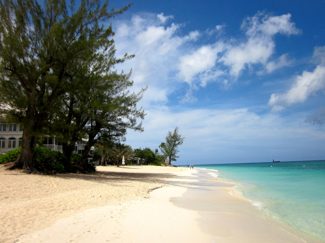 Seven Mile Beach-七哩滩必去景点