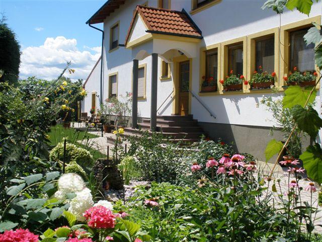 Weingut-Gästehaus Nationalpark-Hof Gartner-客卧