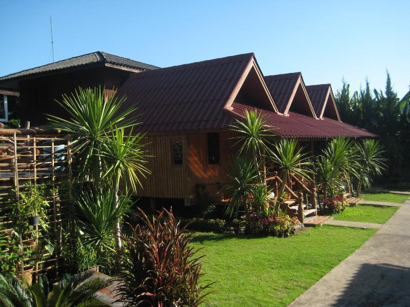 Jongkham Place