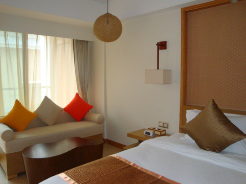 曼湾禾田居度假酒店主图